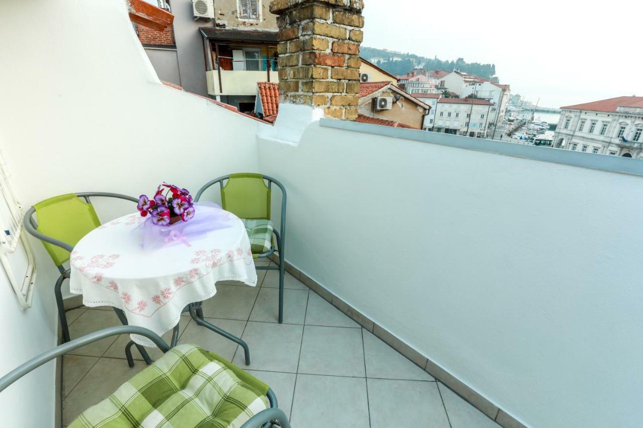 Apartments Pyros Piran Eksteriør billede
